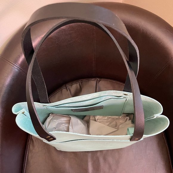 Medium Mint tote from Portland Leather Goods - Picture 4 of 6